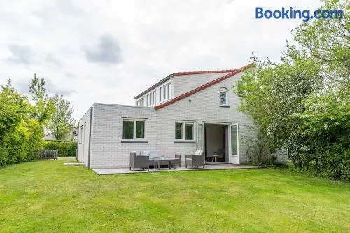 Bungalow Noorderlicht on Texel with large garden - Image 1