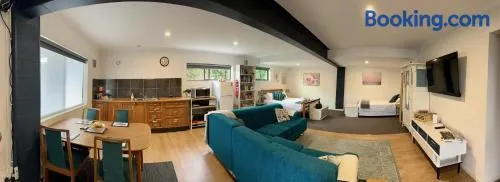 GOLDFIELDS STUDIO APARTMENT, Beaconsfield - Fully Self-contained, air-conditioning - Image 1