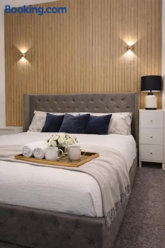 Harrow Home - Image 1