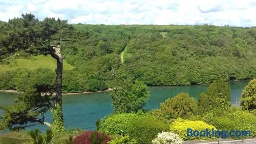 Looe, Cornwall, couples, families, quiet location, views, reliable Wi-Fi, 3 bed LANGUNNETT COTTAGE - Image 1