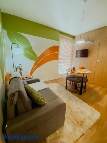 Apt novo 2Q wi-fi rápido Ar-Garagem 3 pessoas AROMA RESIDENCE - Image 1