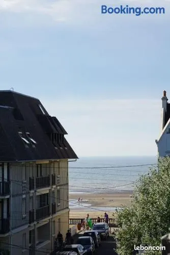 T3 proche plage à Cabourg - Image 1