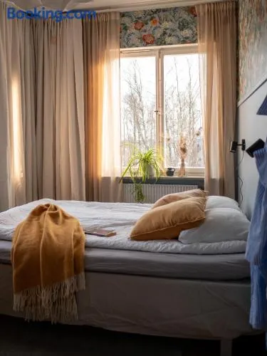 Marinans Guesthouse - Image 1