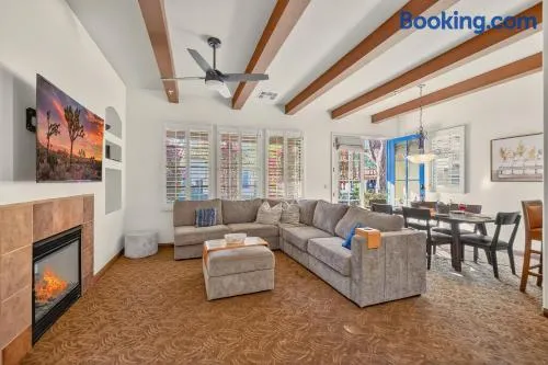 LV213 Single Story 2 Bedroom with a 2 Car Garage - Image 1