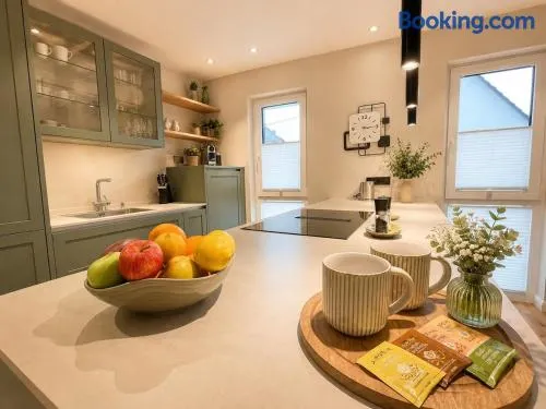 Modern Business Apartment - Parking - Fast WiFi - Image 1
