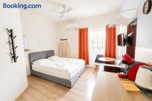 Smart Comfort StudioN4 Private Kitchenette Bathroom to Beach 260m Marina Port old City 900m - Image 1