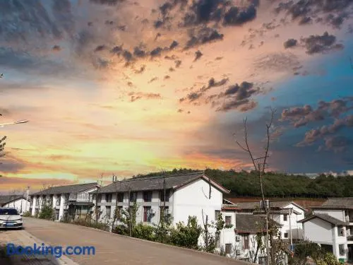 红景轩酒店昆明东川红土地景区kunming Hongjingxuan Hotel - Image 1