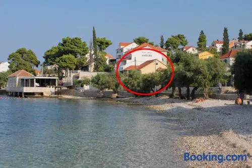 Apartments by the sea Sutivan, Brac - 15617 - Image 1