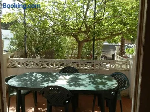 Vacaciones junto al mar: casa con wifi, admite mascotas, playa cercana, A/C opcional - ES-184-45 - Image 1
