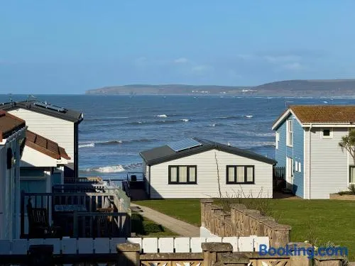 Beach Cottage 43, A stone's throw from the sea - Image 1