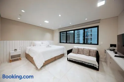 M N Flats Apartamento Dentro Do Hotel Av Ibirapuera 2534 - Image 1