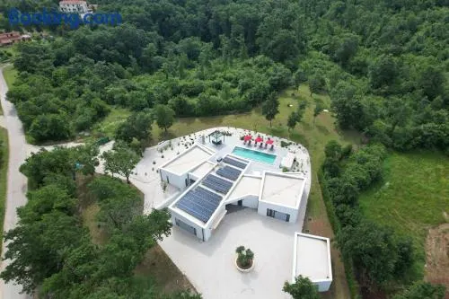 Villa Vines, Modern luxury in serene seclusion - Image 1