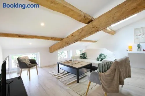 Confort & espace avec climatisation - T4 central - Image 1