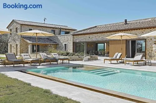 Scappo in Umbria, Il Momento - Image 1