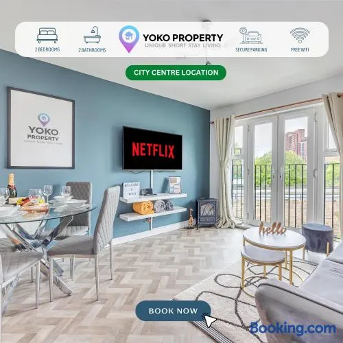 Beautiful Apartment in City Centre with Free Parking, Balcony, Work Desk, Self-Check-In, Fast Wifi and Smart TVs by Yoko Property - Image 1