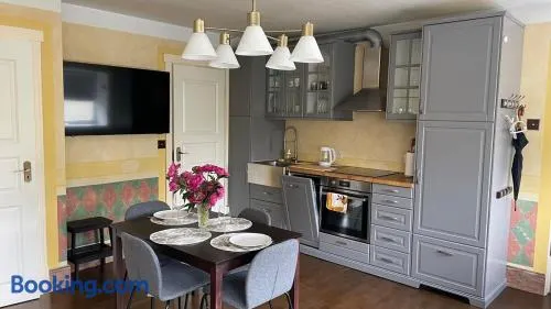 Cozy 2-room apartment - self check-in, free parking - Image 1