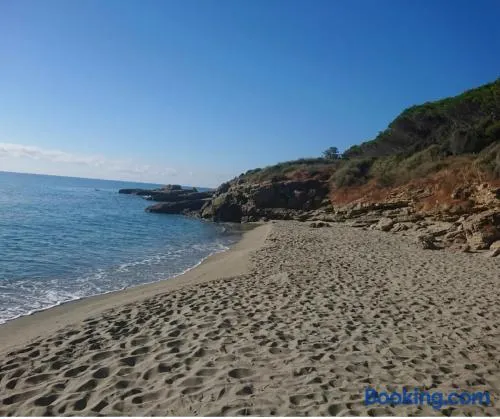 T2 paradisiaque en bord de mer et piscine - Image 1