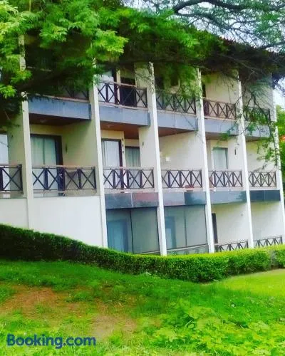 Flat Fazenda Cond Monte Castelo-Ao lado da Piscina - Image 1