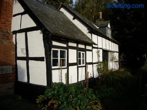 Chestnut Cottage - Image 1