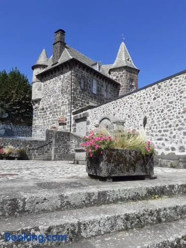 Maison du Chevalier des Huttes Table et Chambres d'hôtes - Image 1