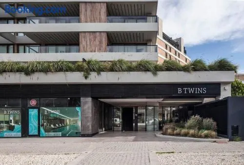 B-twins - Image 1