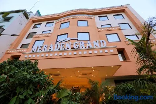 Hotel Meraden Grand - Image 1