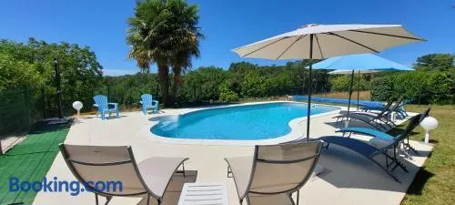 Combe Belle - Image 1