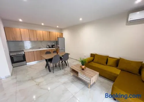 Loridis Central Apartments - Image 1