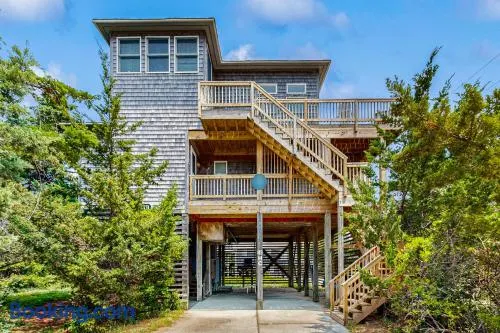 Dog-Friendly House W/ Shared Pool Private W/D Ocean View Wifi - Image 1