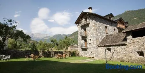Apartamentos Casa Buisan - Image 1