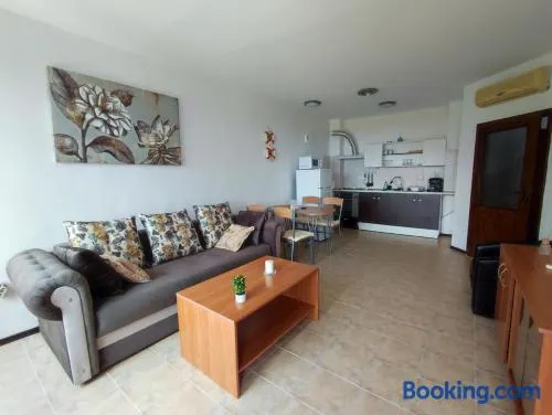 Alexa beach apartment - Image 1