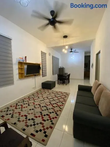 Razumi's Homestay - Image 1