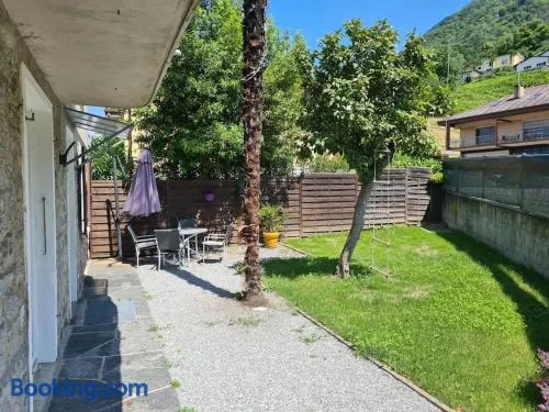 Gartenwohnung im Zentrum von Vira/Gamborogno - Image 1