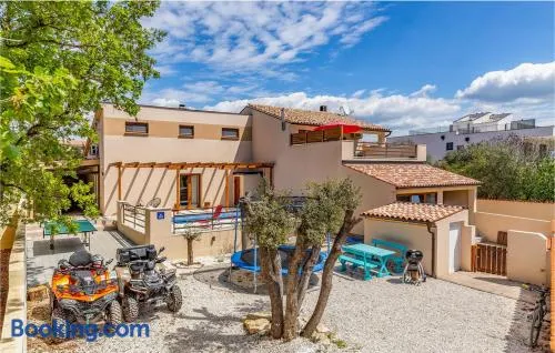 Beautiful villa Lona with private pool near Pula - Image 1