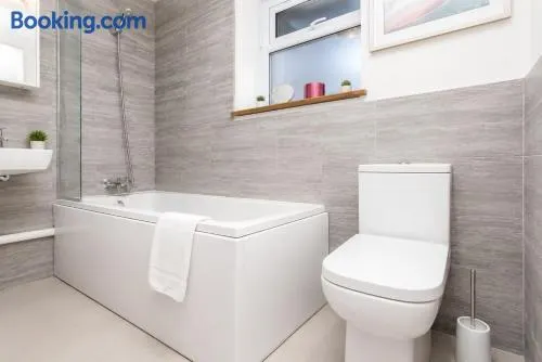 Classy Studio Apartment In Brighton - Image 1