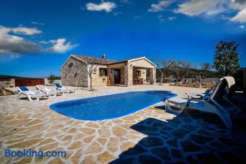 Villa Bona - Image 1