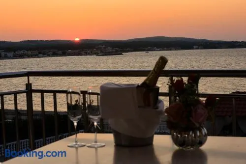 Sunset Deluxe Villa - Image 1