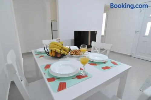 Sandy beach apartments - Image 1
