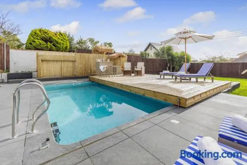 3 Bed in Shanklin oc-h33403 - Image 1