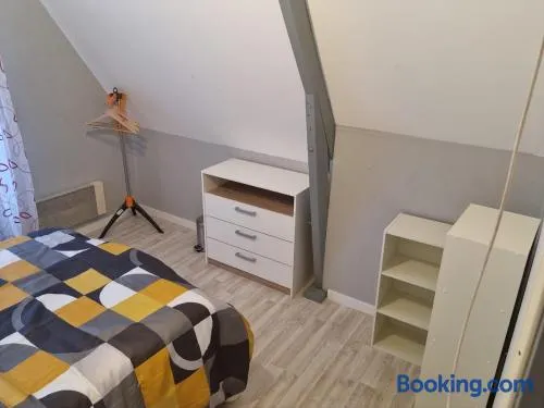 Belle chambre avec balcon - Image 1