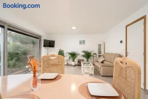 Casa accogliente e familiare con barbecue, sauna e giardino | Vista sul giardino - Image 1