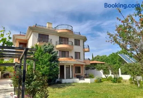 Villa B&B - Image 1