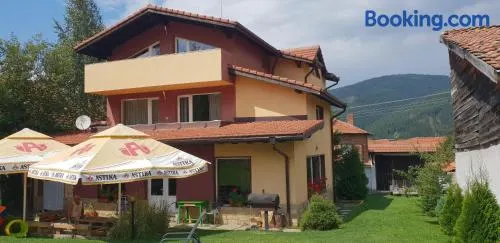 Ashkova House - Image 1