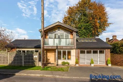 Silvergrove Apartment in E Sussex - Image 1