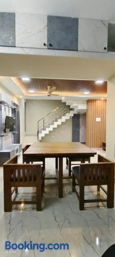 Amudhavasal - Luxury Homestay - Sri Srirangam Villas - Image 1