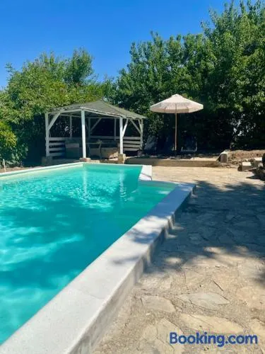 GARDEN OASIS GUEST HOUSE - Image 1