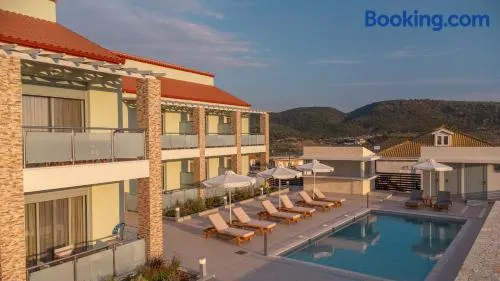 QUERCUS Boutique Living - Image 1