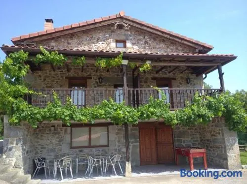 Apartamentos La Barcenilla - Image 1