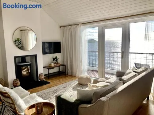 Relax with spectacular views and Hot Tub - Image 1