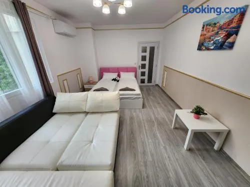 luxury two bedroom Crown Apartament - Image 1